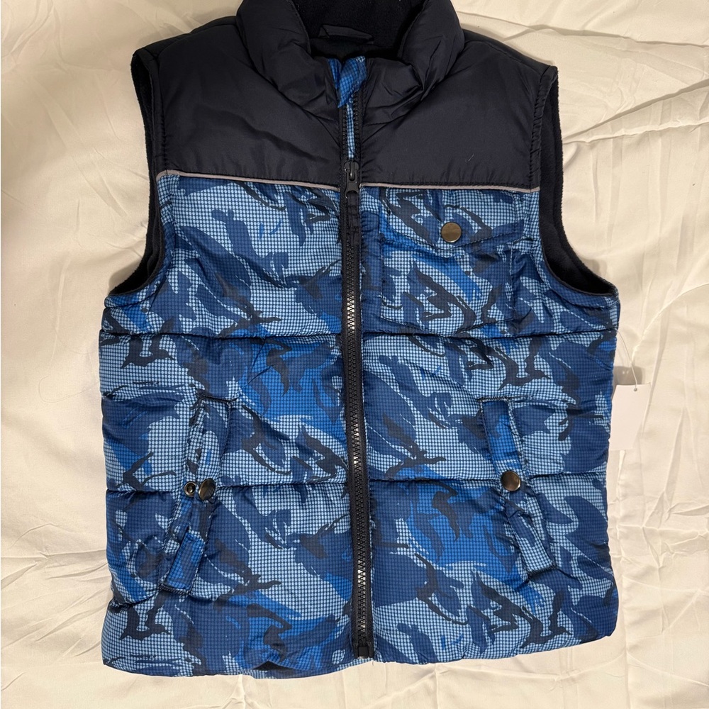 Boys Blue Camouflage Puffer Vest (size 7) NWT
